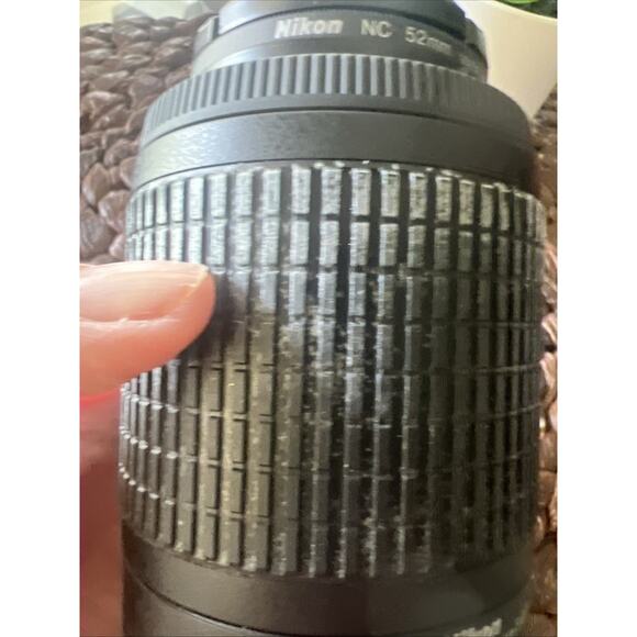 Nikon DX AF-S NIKKOR 55-200MM DX SWN VR ED Camera Lens - Picture 7 of 8